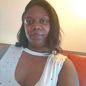 Meet your Posher, Deonna