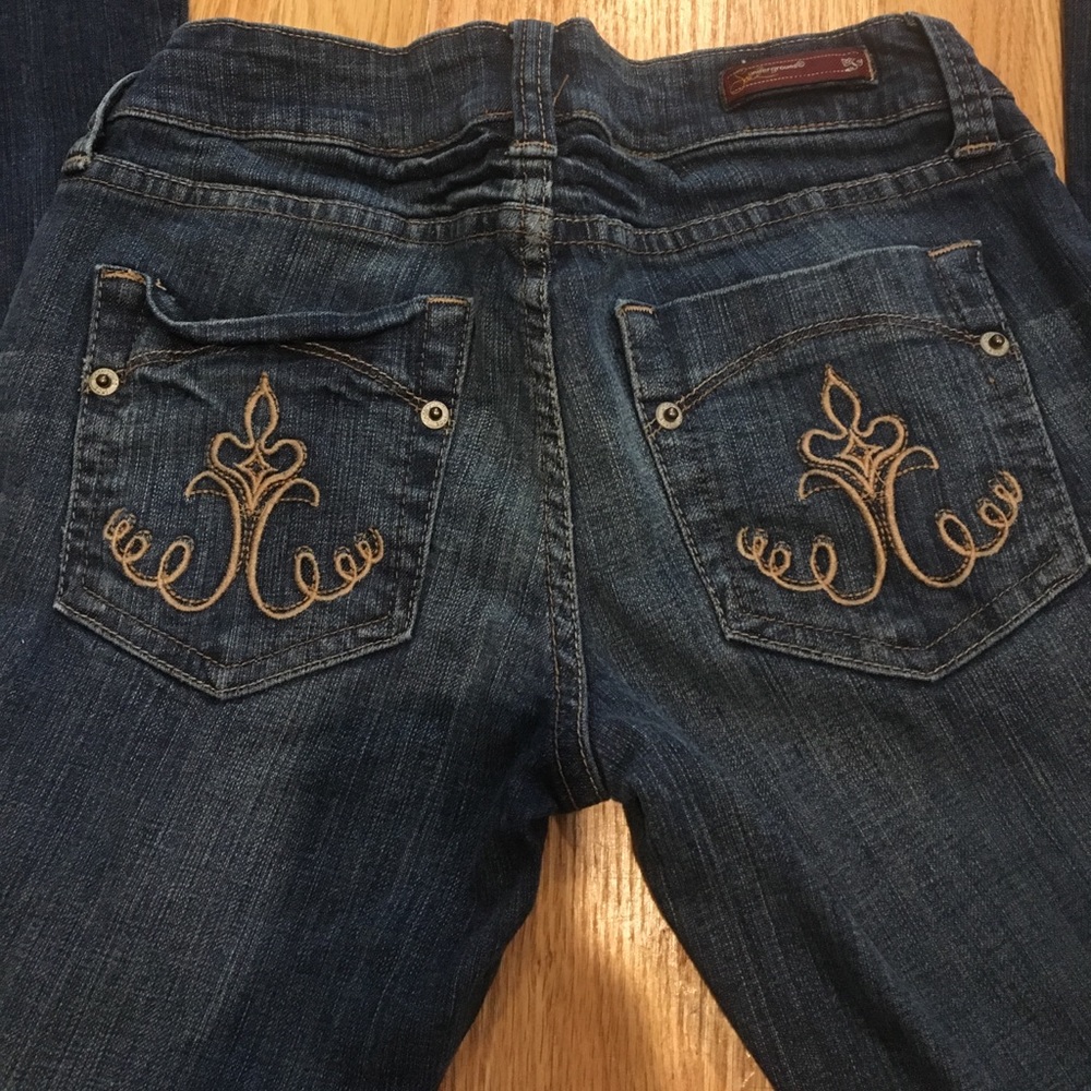 Boot cut jeans