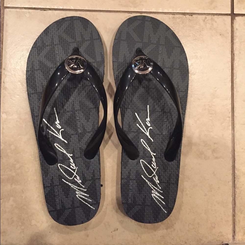 brand new michael kors flip flops