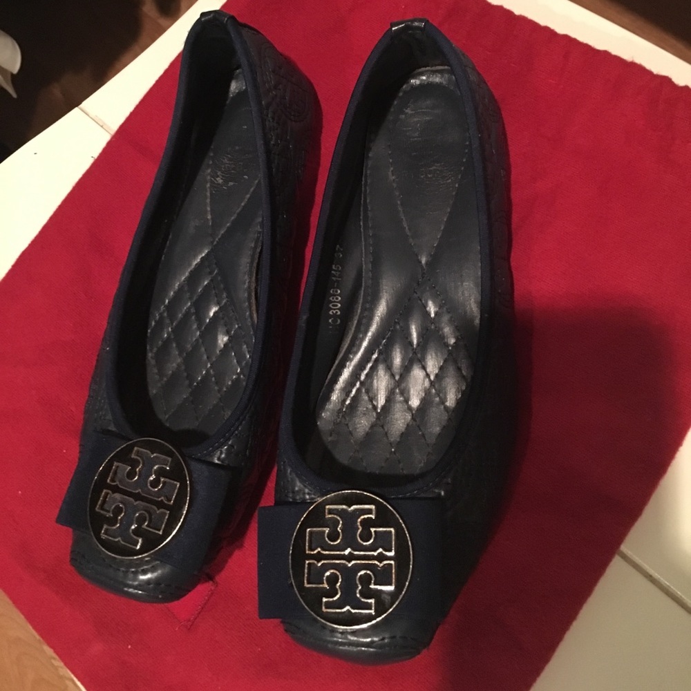 Tory Burch flats. Navy blue with gold accents