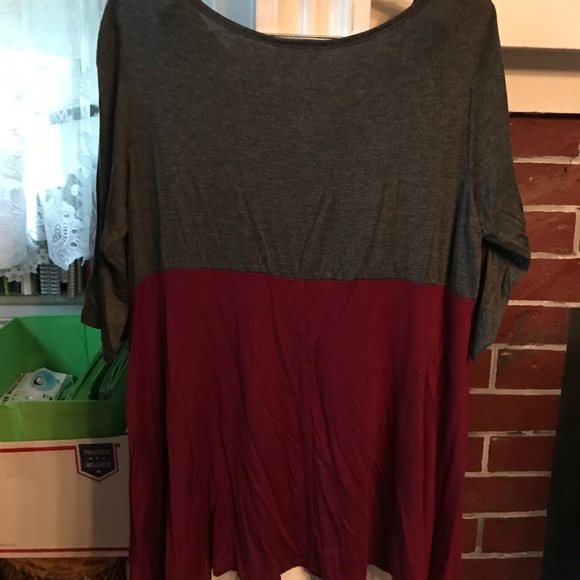 Bellini USA knit top Sz Small NWT - Picture 4 of 4