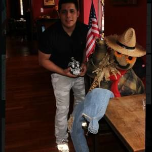 Meet your Posher, Luis