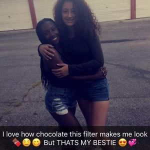 Meet your Posher, Aja