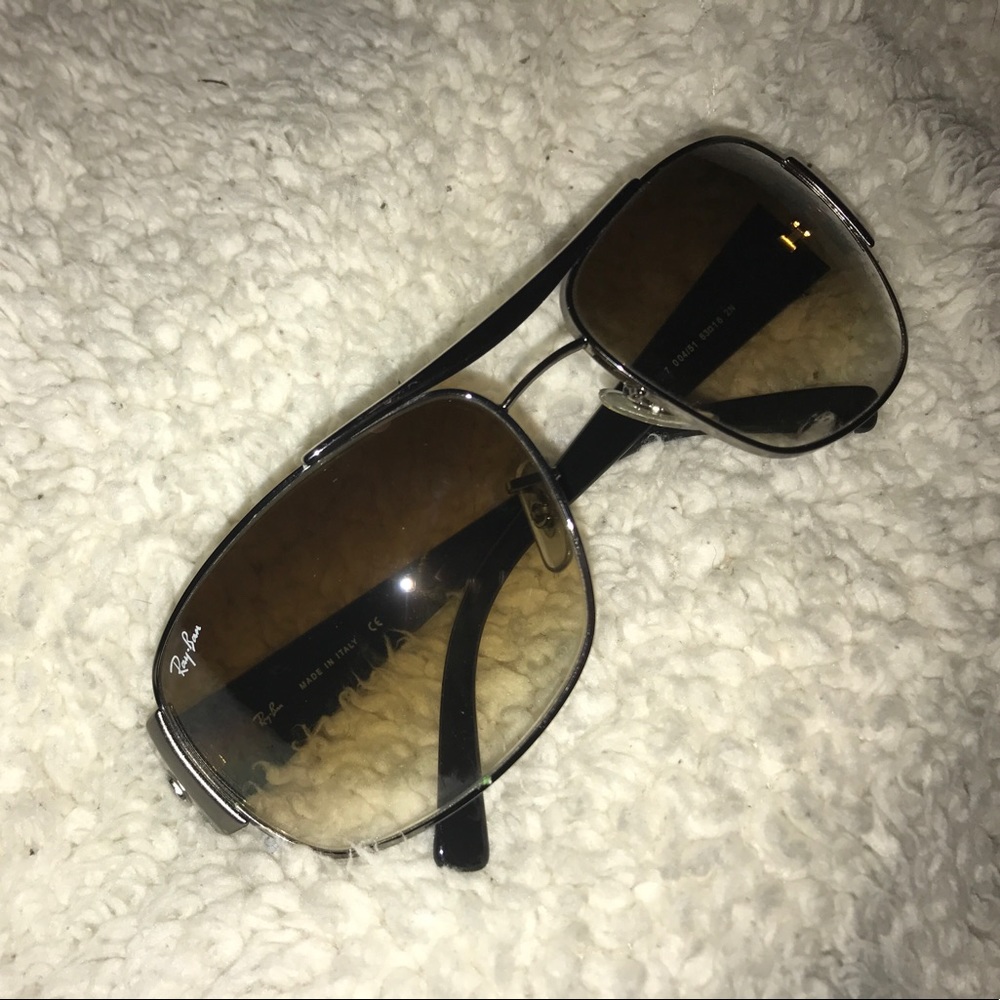 Ray Ban sunglasses! No scratches or anything!
