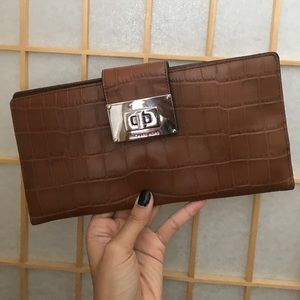 Michael Kors clutch 💯 authentic