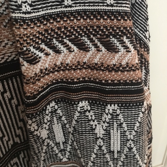 Native Patterned Cardigan - Picture 4 of 4