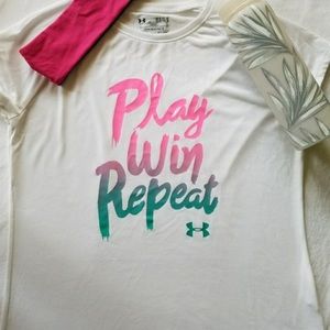 Juniors Under Armor tshirt