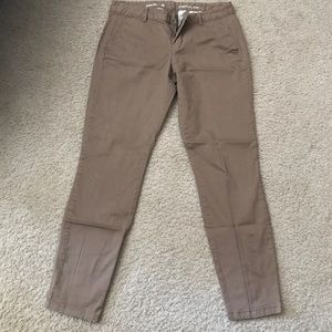 GAP khaki crop pants