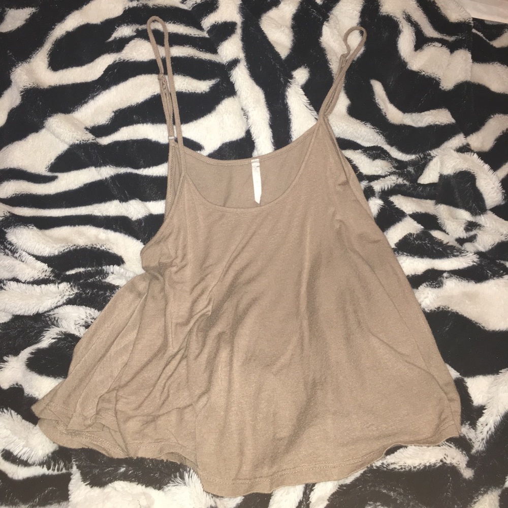 SUPER CUTE Tan Spaghetti-Strap Crop Tank