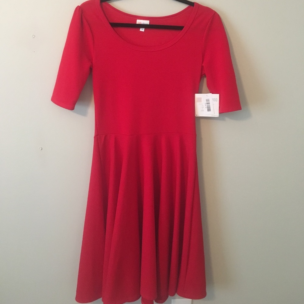 Red LuLaRoe Nicole - NWT!