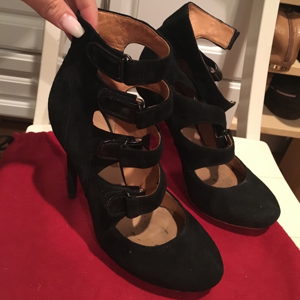 L.A.M.B HIGH HEELS