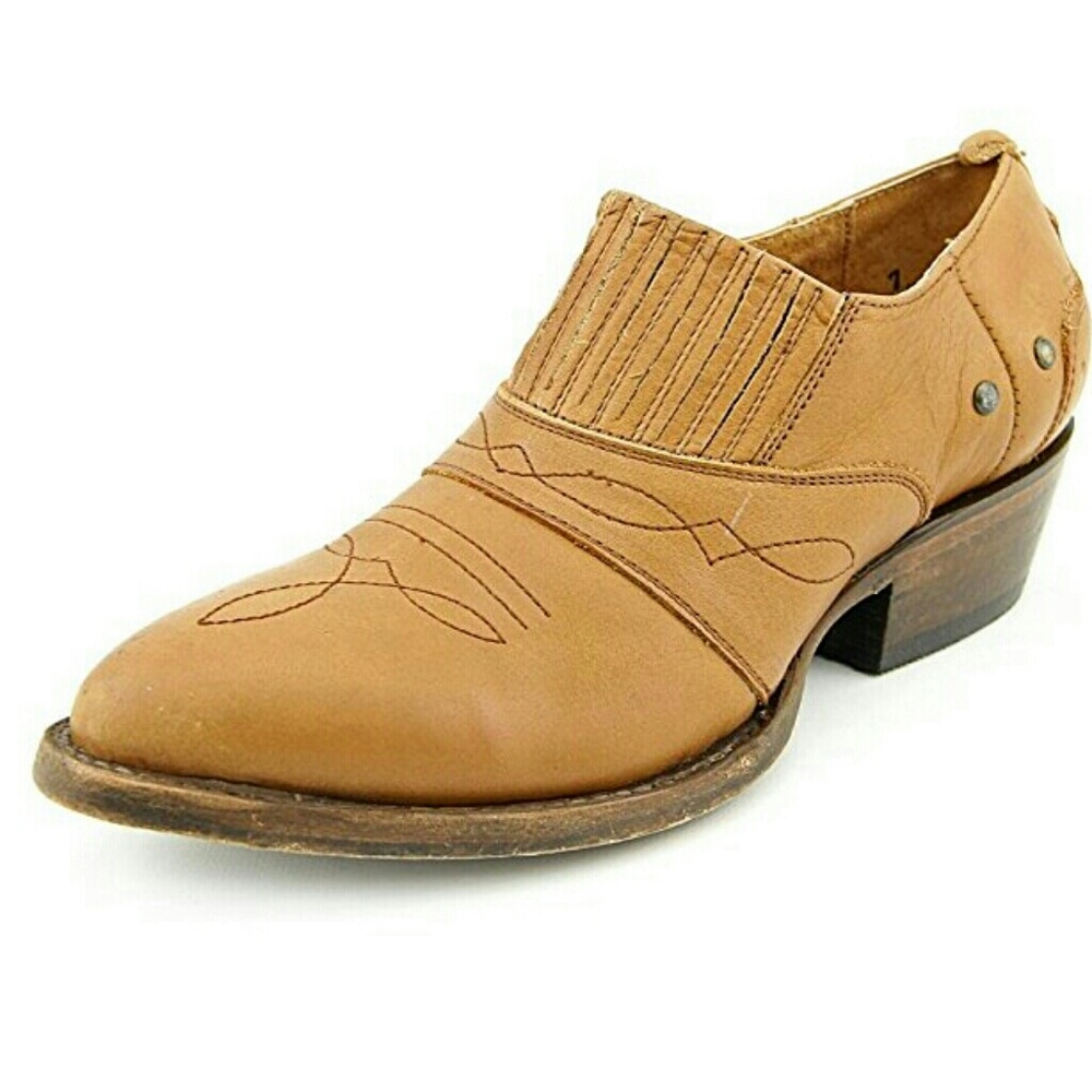 Women's Matisse Roscoe Western booties. Size 8 1/2