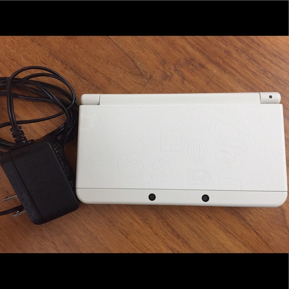 Nintendo 3DS - Picture 2 of 2
