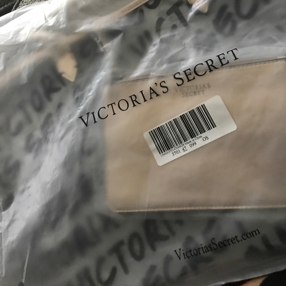Victoria's Secret graffiti tote NIP - Picture 3 of 3