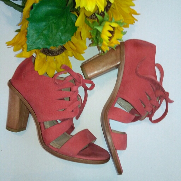 Frye Shoes - 💯 Frye Strappy Heels