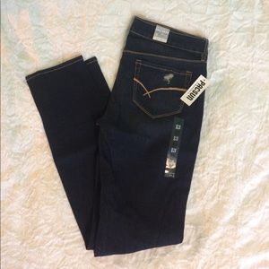 Bullhead Black Skinny Jeans