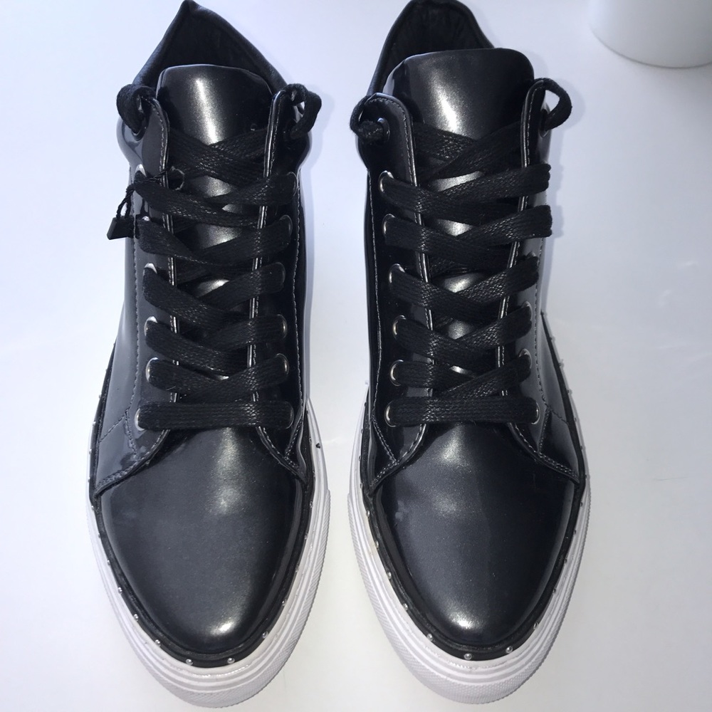 SixtySeven High Top Sneaker