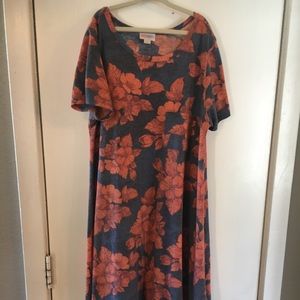 LuLaRoe Carly dress