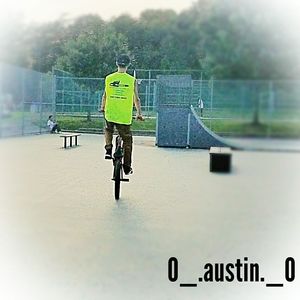 Meet your Posher, Austin