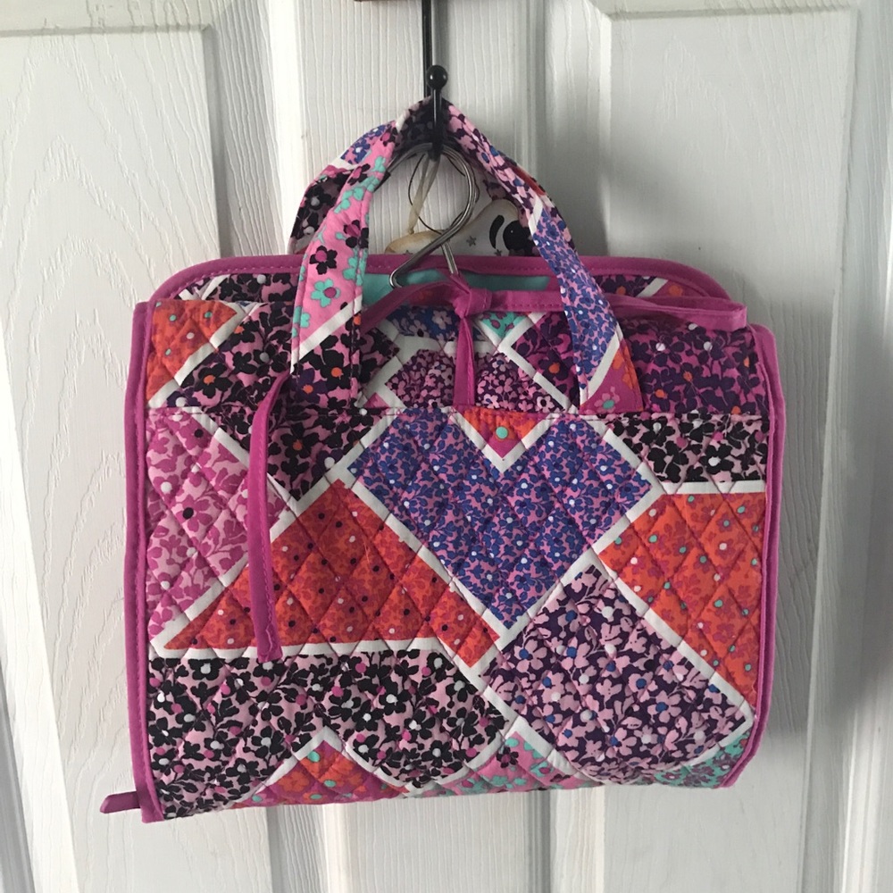 Vera Bradley hanging organizer