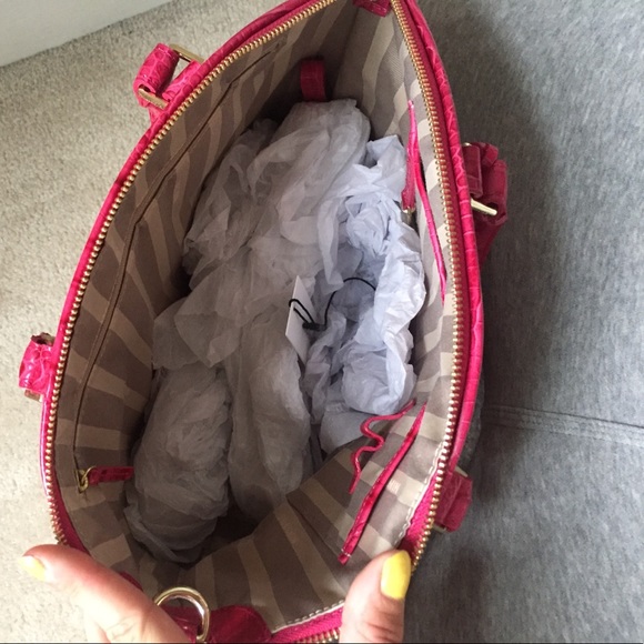 Brahmin purse - Picture 3 of 6