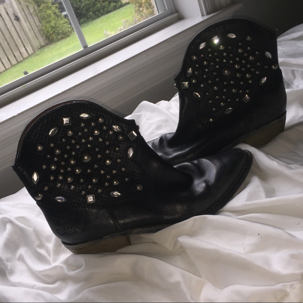 LUCKY BRAND black leather bedazzled boots
