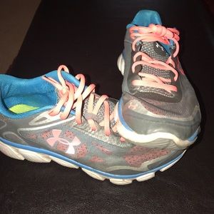 Under Armour Tennis shoes
