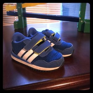Toddler adidas shoes