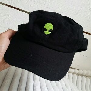 Black Alien Hat