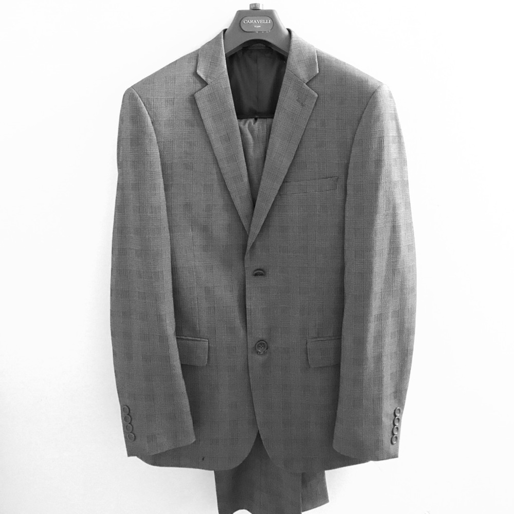 Caravelli Slim Fit Suit