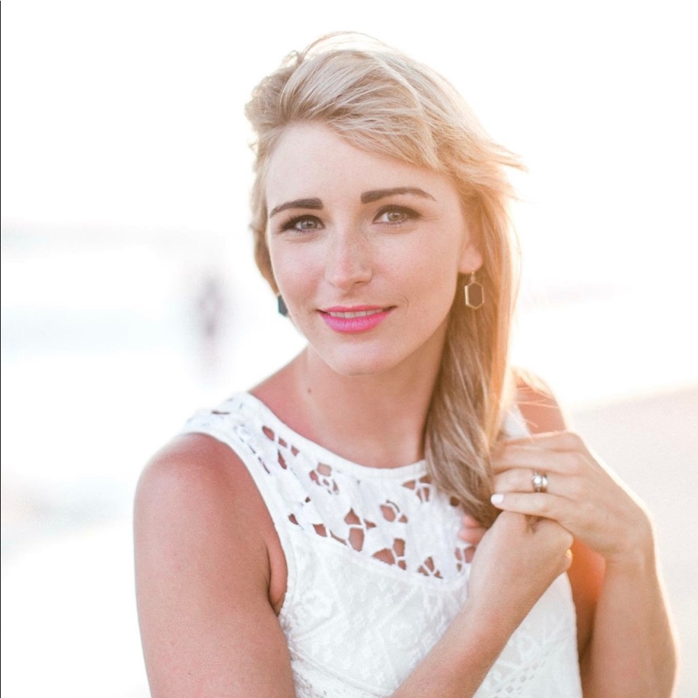 Self proclaimed cool mom 🤓