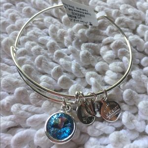 Alex and Ani Aquamarine bangle NWT