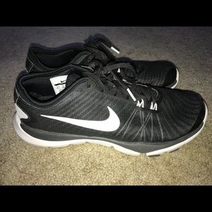 Nike flex training shoes