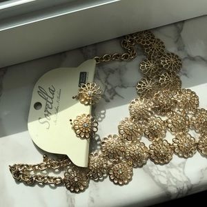 Brand new necklace and earring set!!