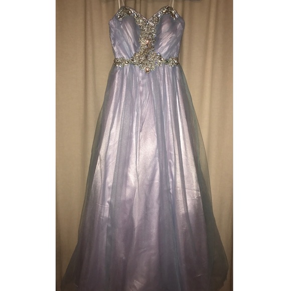 Formal/Prom - Picture 1 of 2