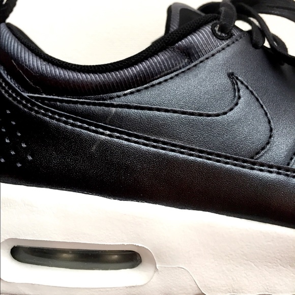 LAST DAY ON POSHMARK New Nike Air Max Thea Se - Picture 6 of 8