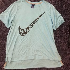 Loose Fit Graphic Nike Tee