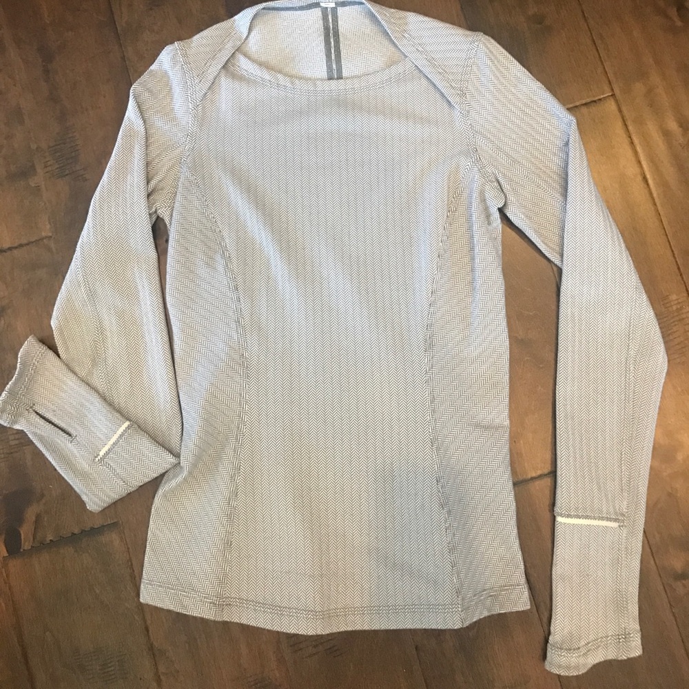 Like new lululemon long sleeve