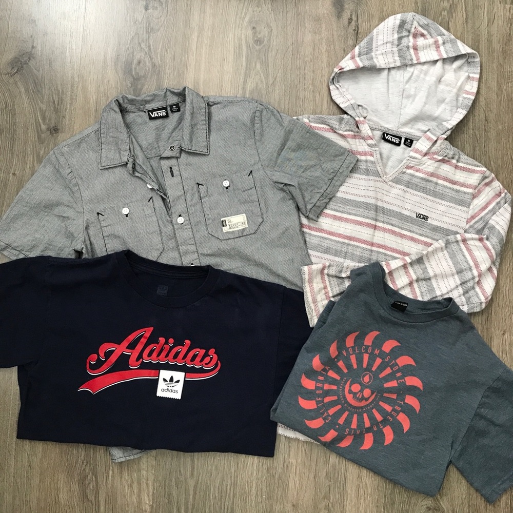 🚫SOLD🚫Boys bundle sz MD- vans, Volcom & addidas