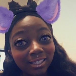 Meet your Posher, Ebonee