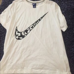 White and Black Loose Fit Nike Tee