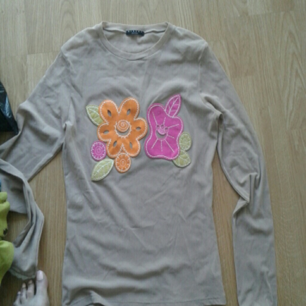 Top - Picture 4 of 4