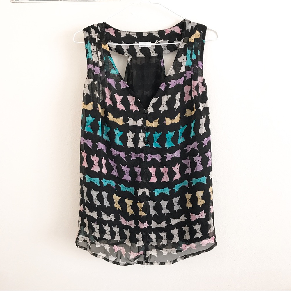Cute Blouse with colorful ribbon🌈