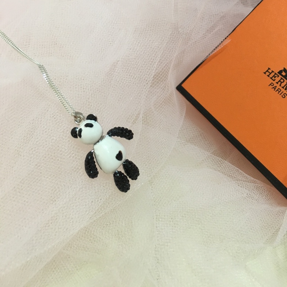 🌷Sale🌷Black, White Enamel Necklace / Swarovski