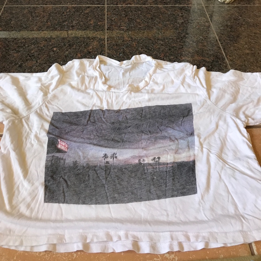 Brandy Melville t shirt