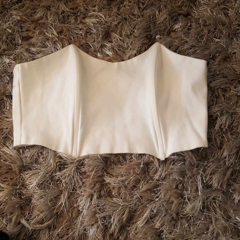 Medium crop top