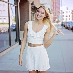 Meet your Posher, Teah