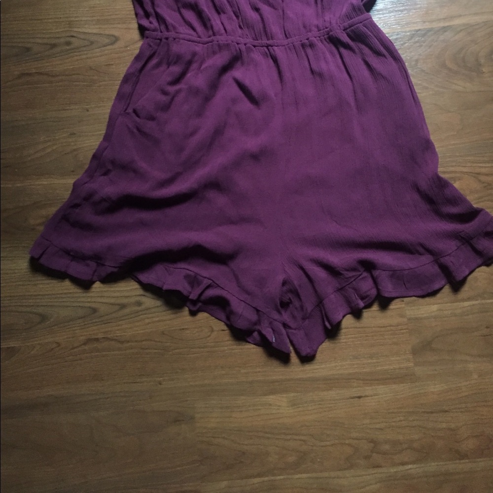 Romper - Picture 2 of 4