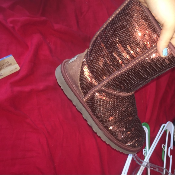 Authentic uggs - Picture 3 of 4