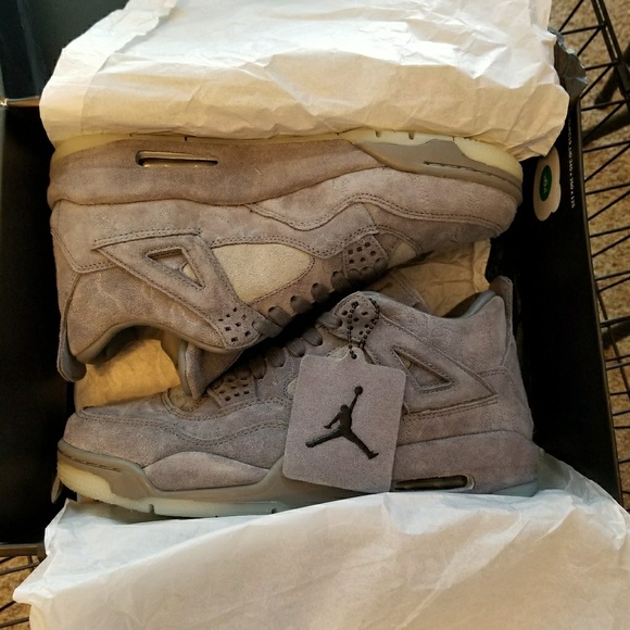 Air jordan 4 kaws main image 5